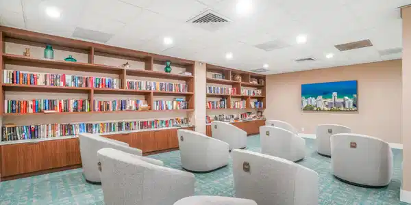 Image 4: playa del sol common areas-8