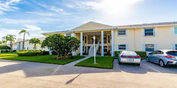 500 Grove Isle Circle