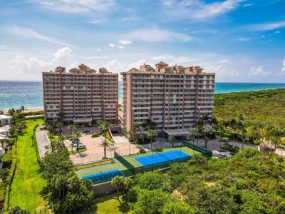 700 Ocean Royale Way