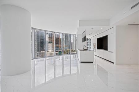 300 Biscayne Blvd Way