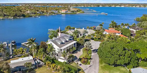 Image 3: 18137 Palm Point Dr-3