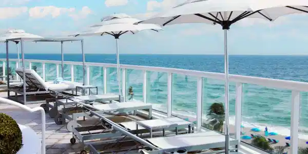 Image 3: Gorgeous Beach
