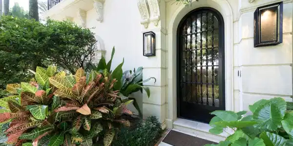 160 Sunset Avenue