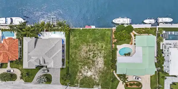 Image 2: DJI_20260606001346_0003_D