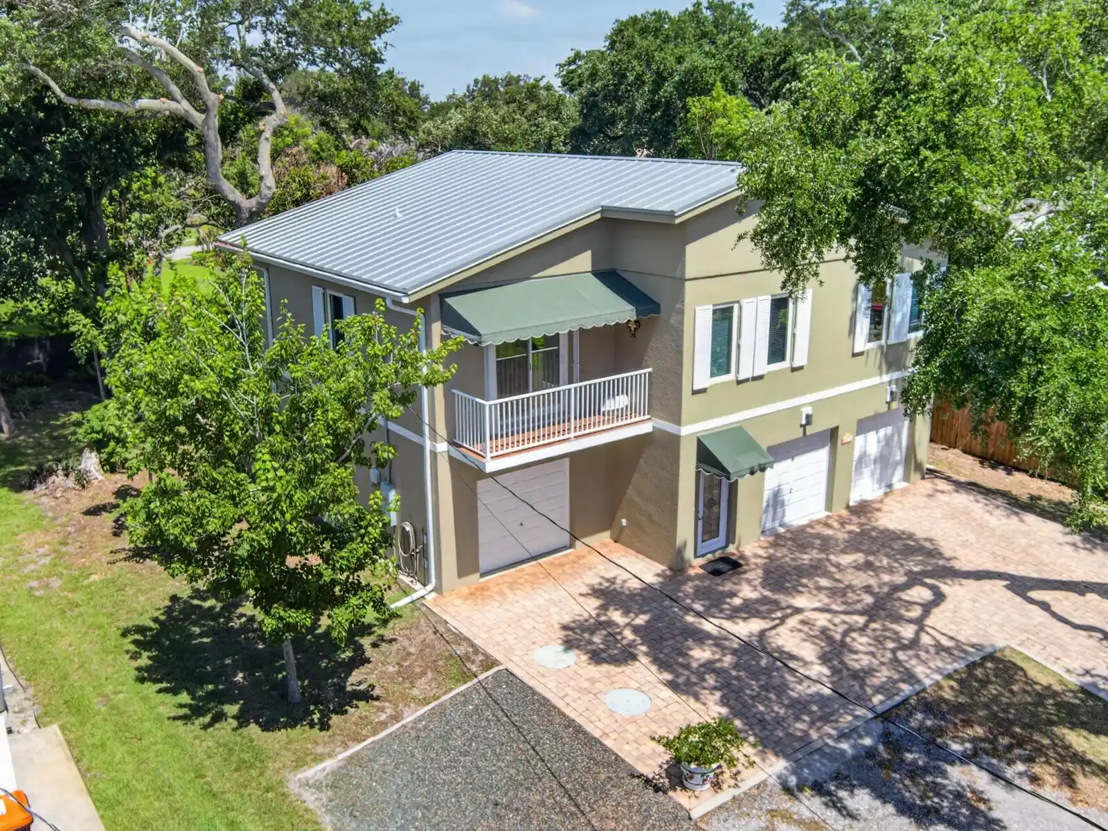 Image 1: 9435 Frangipani Dr-39