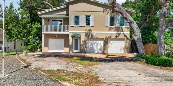 Image 3: 9435 Frangipani Dr-3