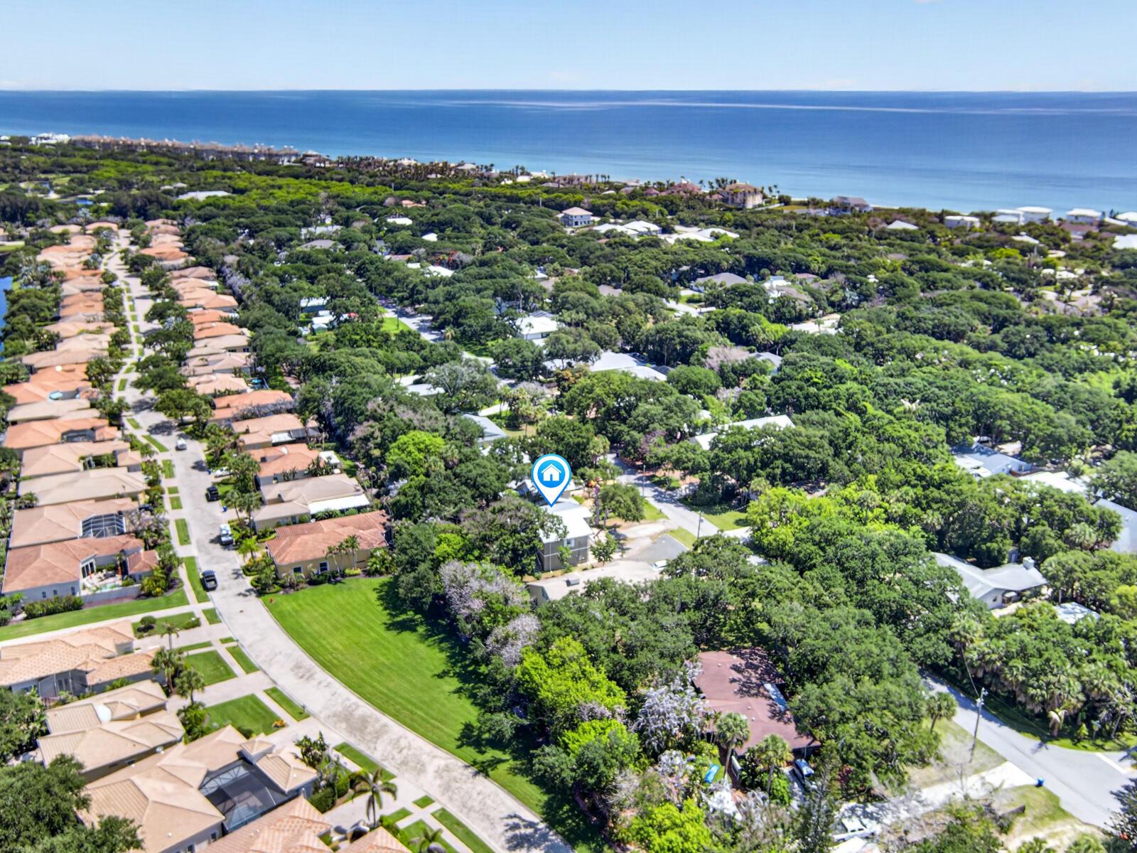 Image 4: 9435 Frangipani Dr-44