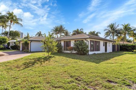 24 Castle Harbor Isle