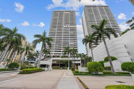 525 S Flagler Drive