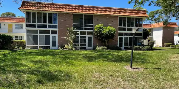 1225 NW 21st Street