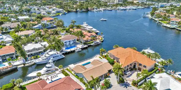 Image 4: Aerial view of the residence facing northwest with
