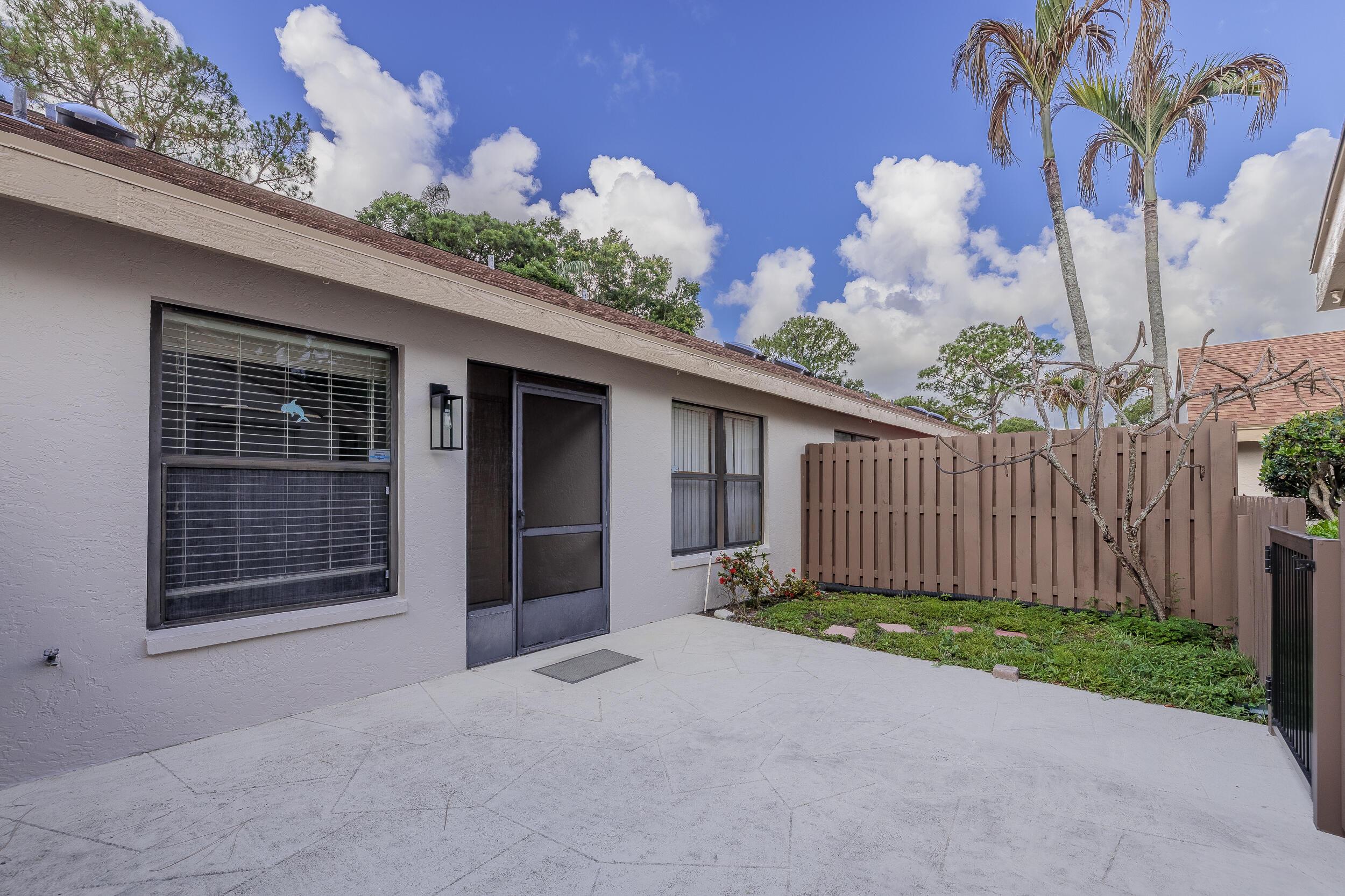 Image 3: Front of house