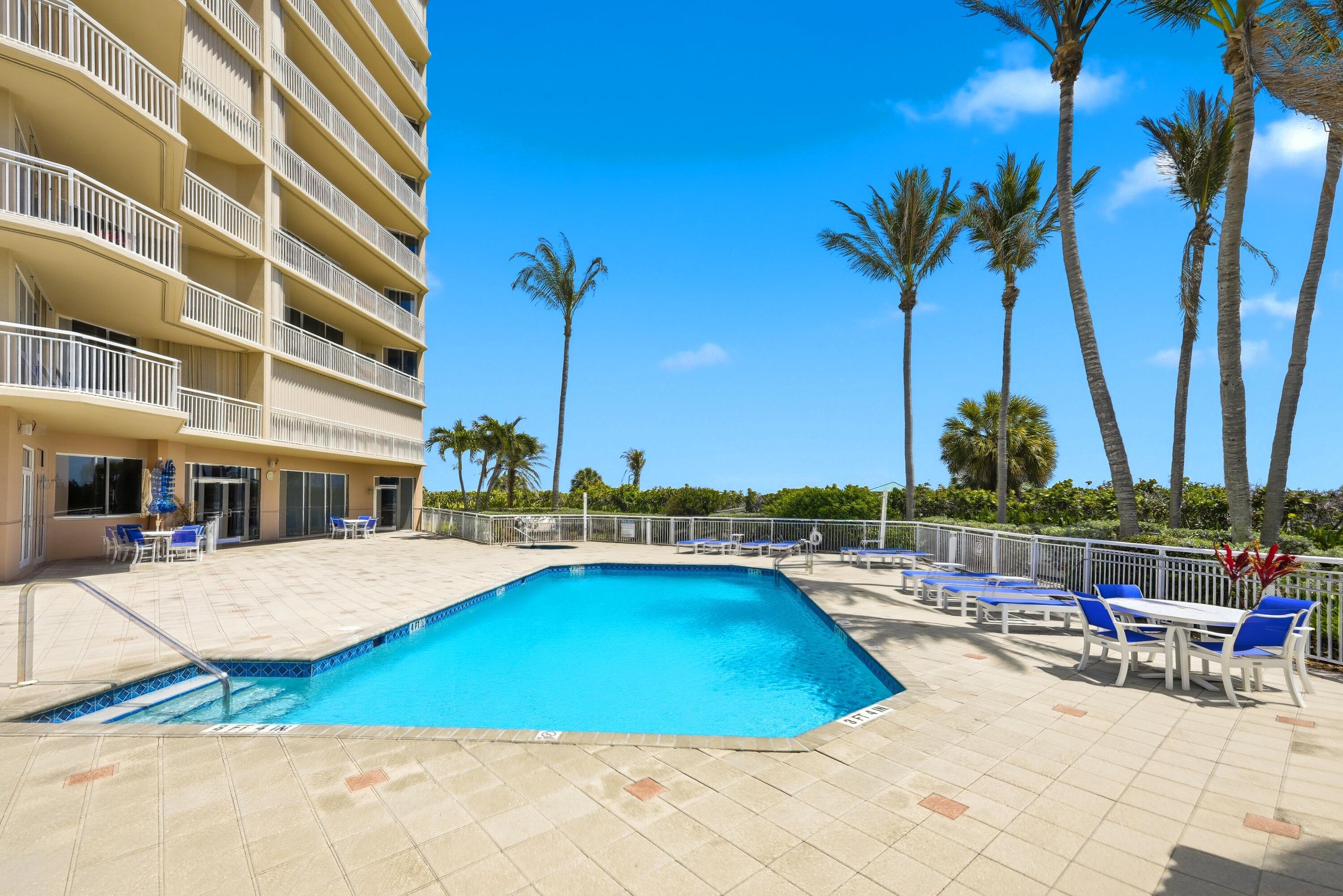 Image 4: BeachCondo_029