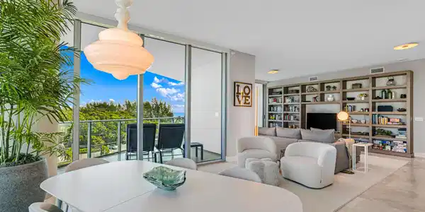 Image 2: 701 N Fort Lauderdale Beach Blvd-Fort La
