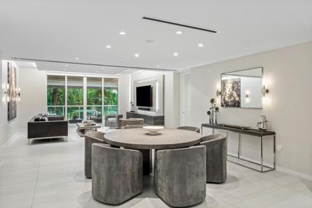 200 SE Mizner Boulevard
