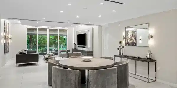 200 SE Mizner Boulevard
