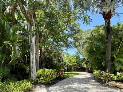 216 SE Atlantic Drive