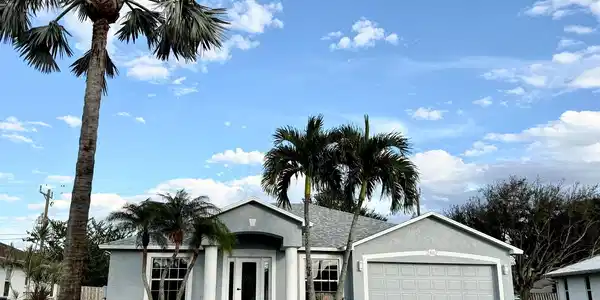 2887 SE Eagle Drive