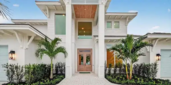 Image 3: Exterior Front