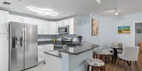 Image 2: Kitchen/Dining