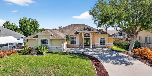 544 SE Nome Drive
