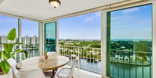Image 4: Family Room View