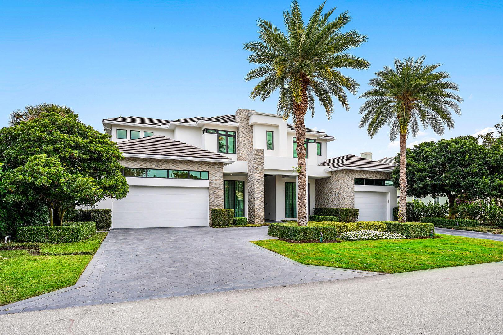 Image 3: 2424_Queen_Palm_Road_03