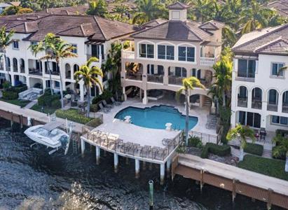 3042 WATERSIDE Circle
