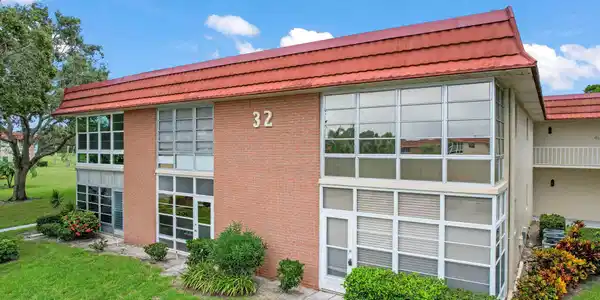 32 Pine Arbor Lane