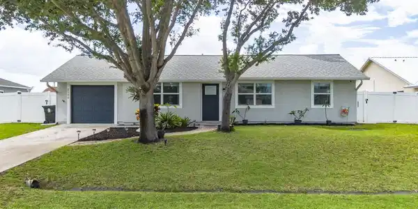 2590 SW Hinchman Street