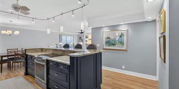 Image 4: 2-web-or-mls-5D1A9961