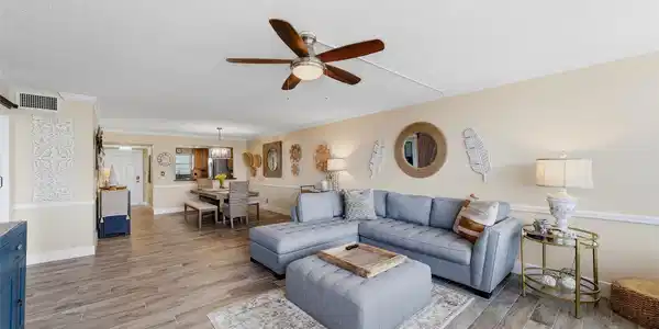 3051 NE 48th Street