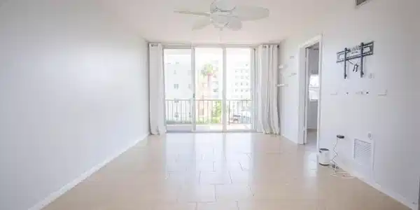 Image 2: Living Area