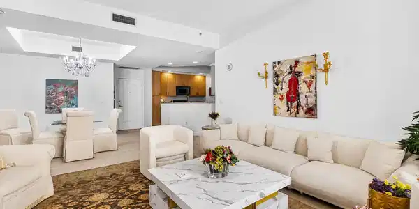 Image 3: Open Floor Plan w/ Private Balcony Space