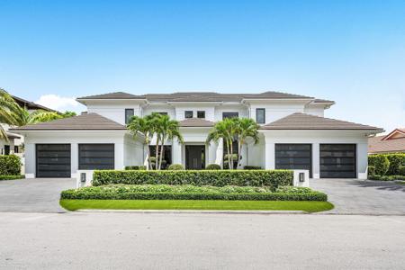 215 W Coconut Palm Road
