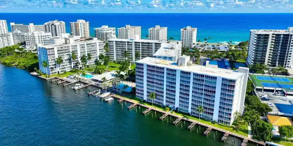 Image 3: Intracoastal community