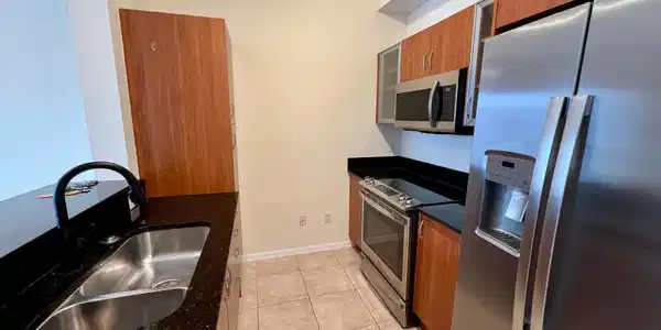 233 S Federal Highway