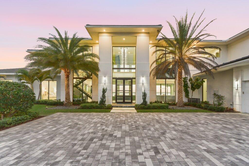 Image 2: 1271 NE Langford Ln-164.jpg-SMALL