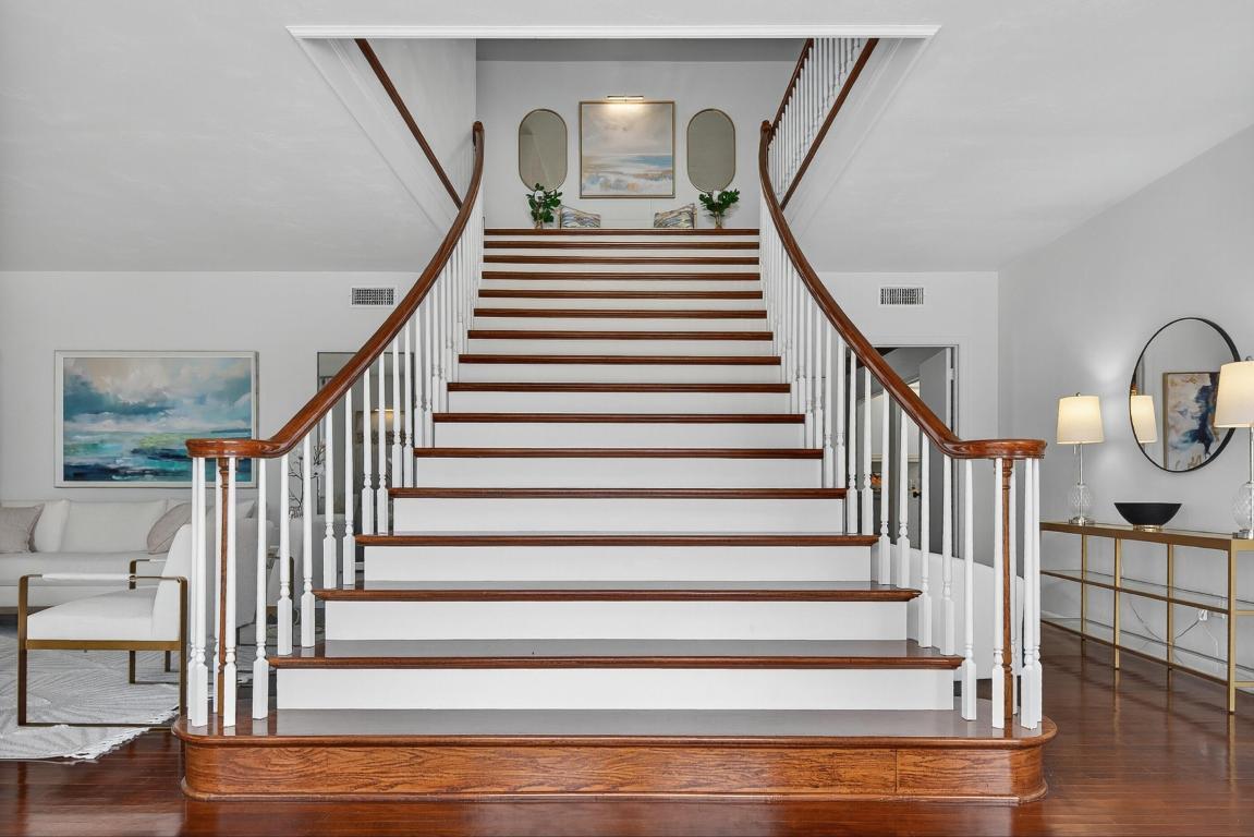 Image 3: Grand Staircase