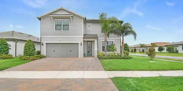 801 SE Courances Drive
