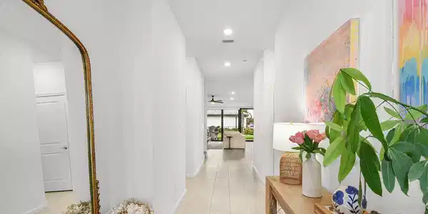 Image 3: 20-web-or-mls-500_6514