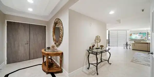 1155 Hillsboro Mile