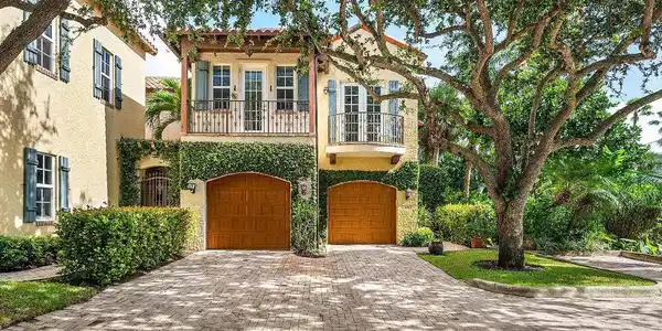 1031 Coralina Lane