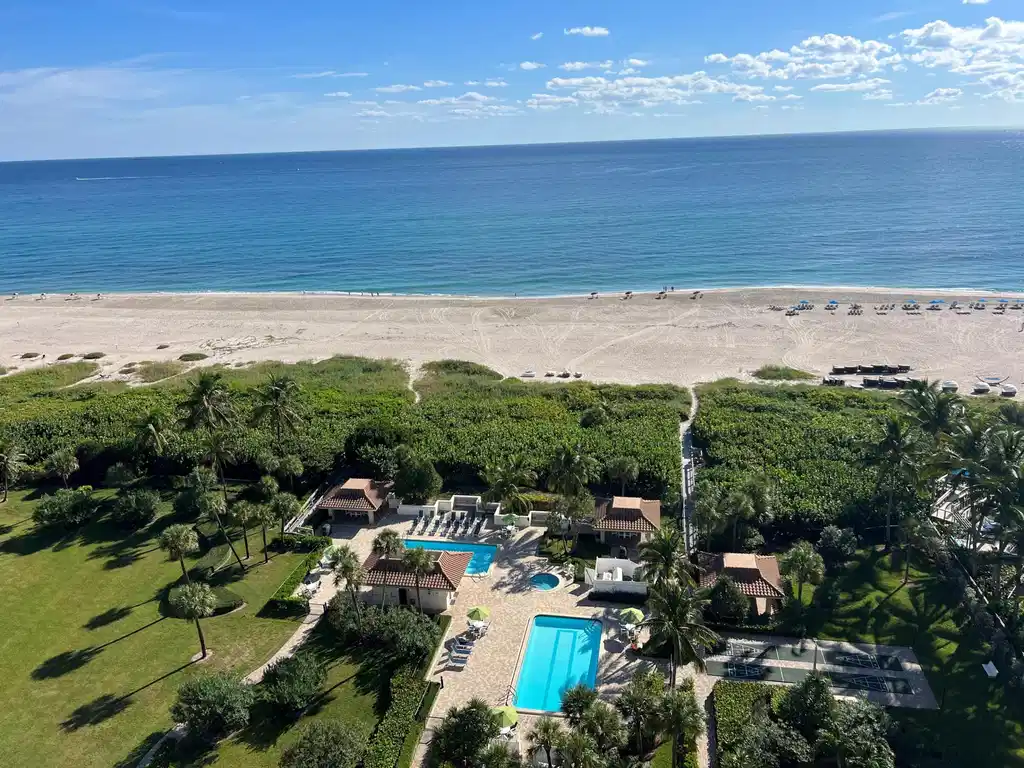 Image 1: Oceantree Pools & Beach