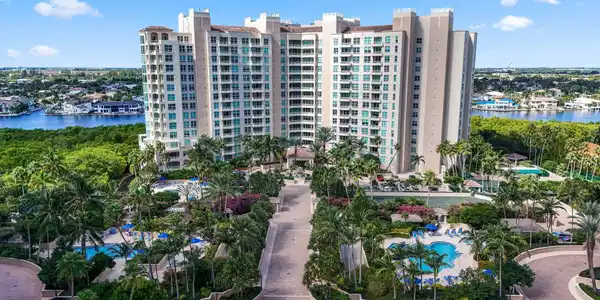 3720 S Ocean Boulevard