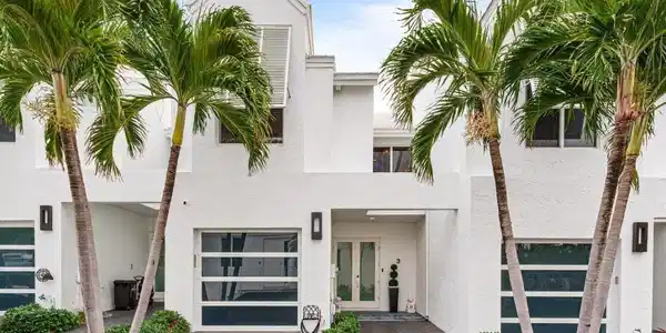 2115 S Ocean Boulevard