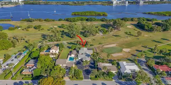 1314 N Lakeside Drive