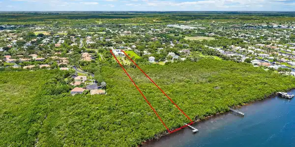 Image 2: 029-9741SeGomezAve-HobeSound-FL-33455-SM