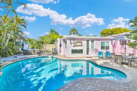 3218 Palm Drive
