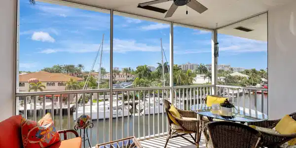 1332 Bayview Drive